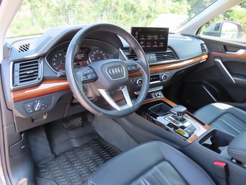 2023 Audi Q5 45 S line Premium quattro