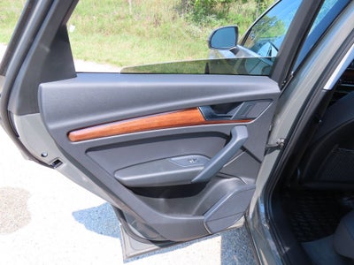 2023 Audi Q5 45 S line Premium quattro