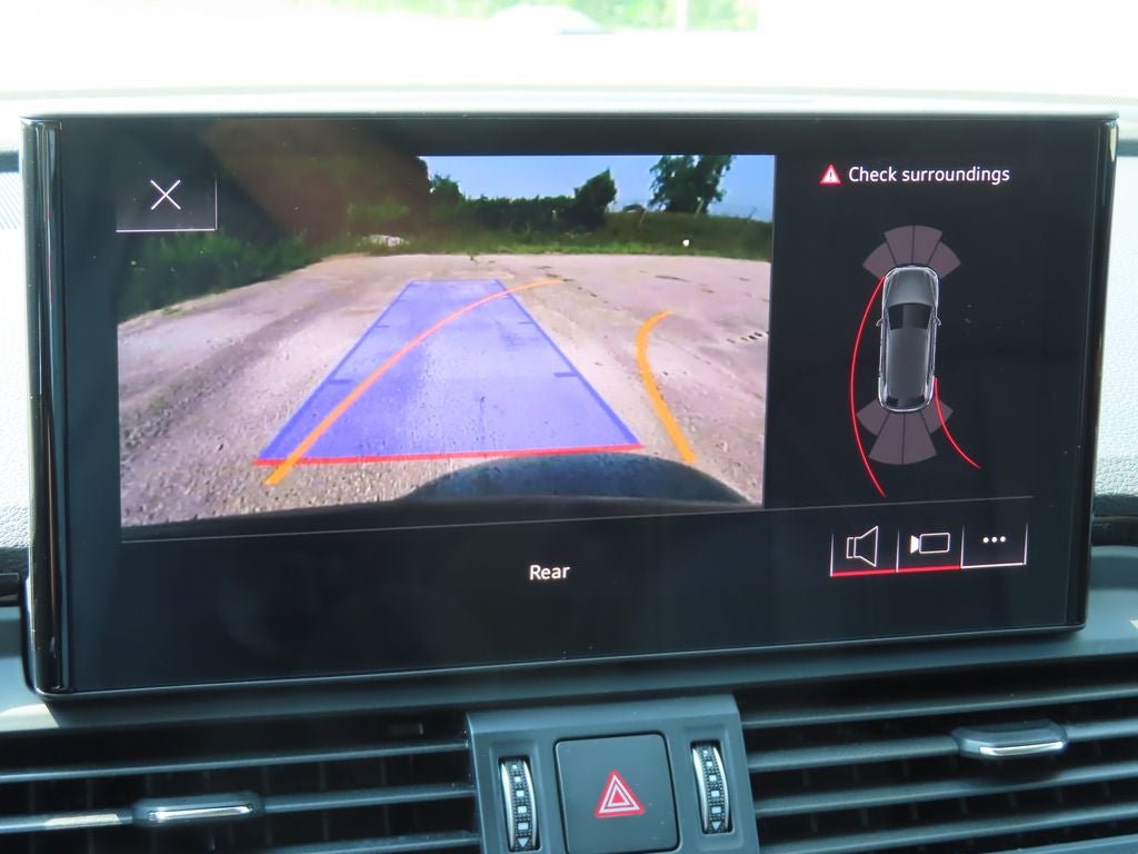2023 Audi Q5 45 S line Premium quattro