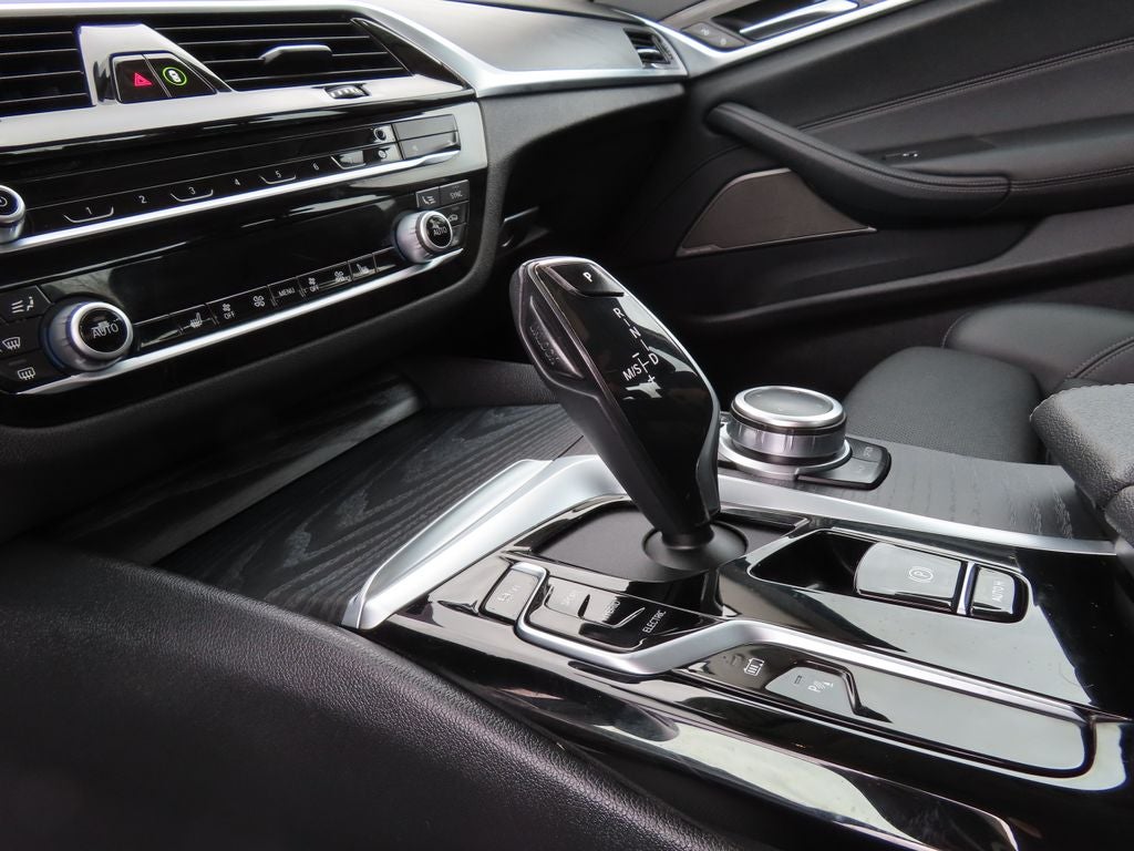 2022 BMW 5 Series 530e iPerformance