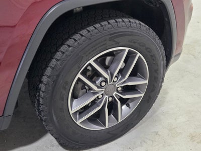 2020 Jeep Grand Cherokee Laredo