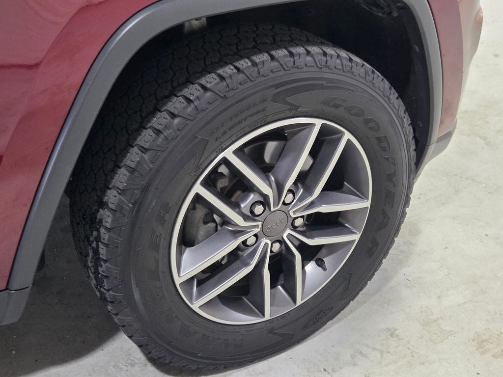 2020 Jeep Grand Cherokee Laredo
