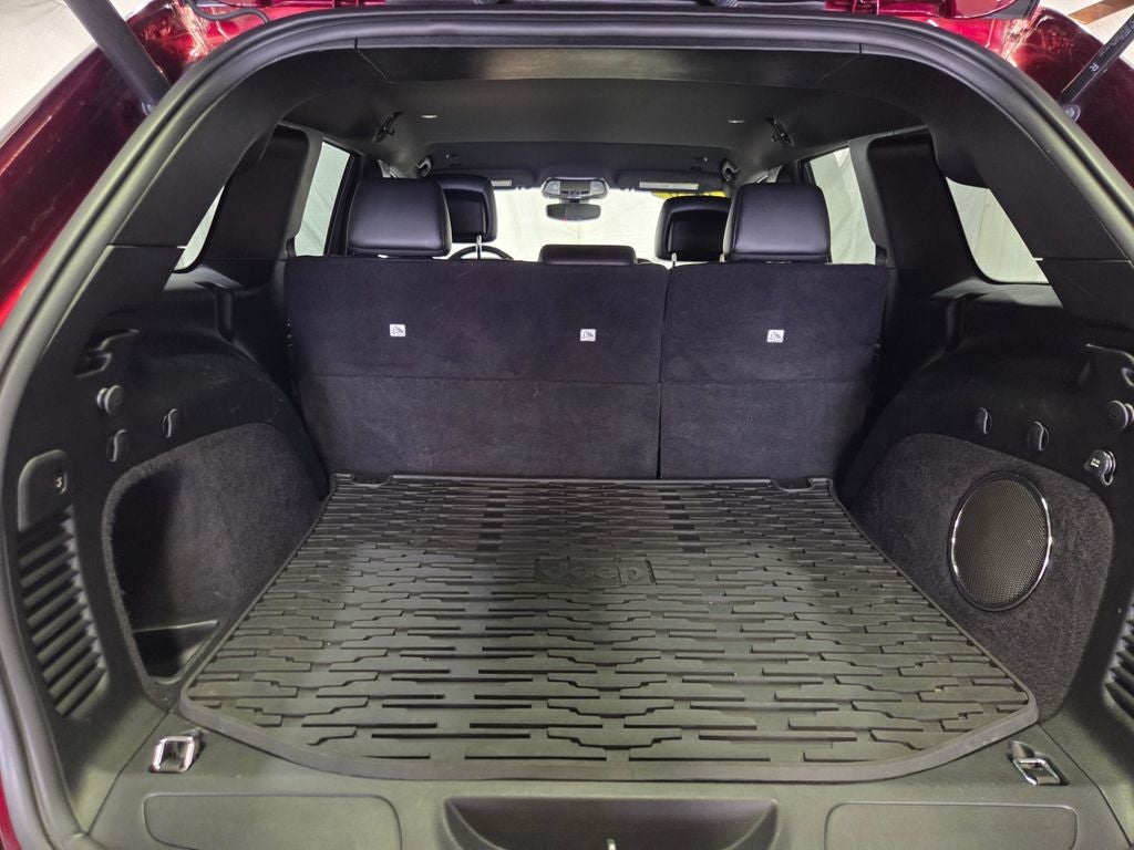 2020 Jeep Grand Cherokee Laredo