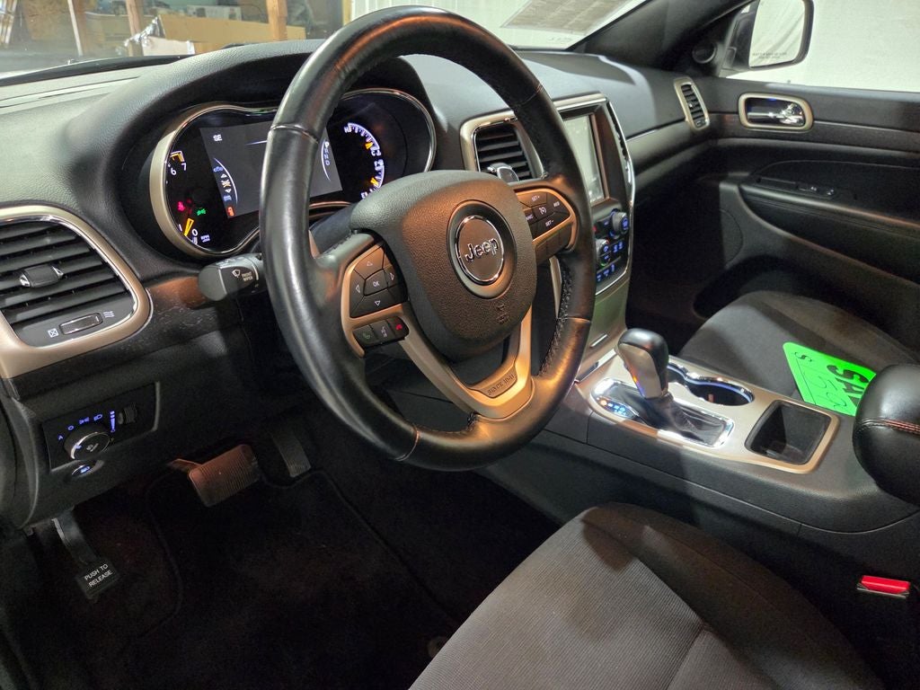 2017 Jeep Grand Cherokee Laredo