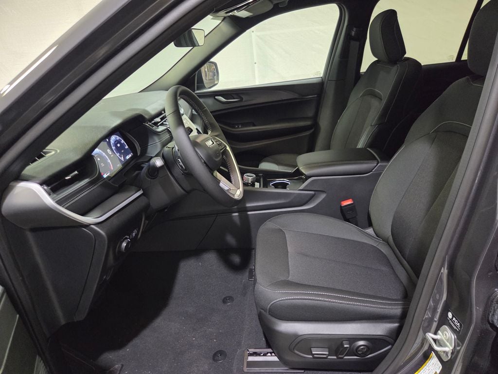 2026 Jeep Grand Cherokee Laredo X