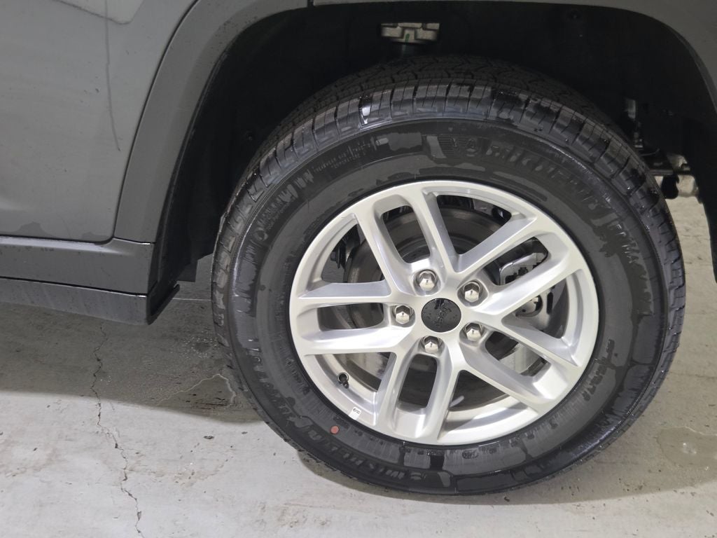 2026 Jeep Grand Cherokee Laredo X