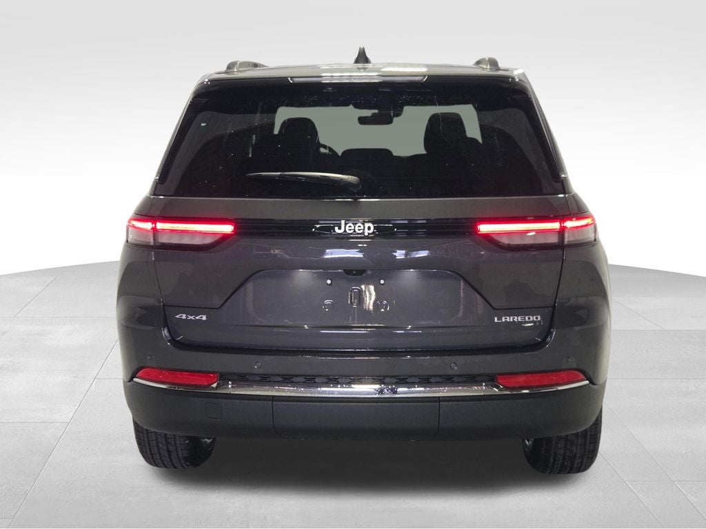 2026 Jeep Grand Cherokee Laredo X