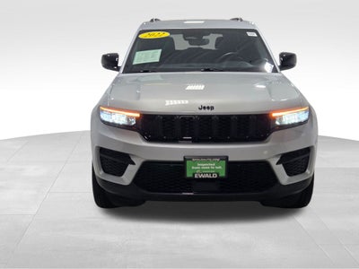2022 Jeep Grand Cherokee Altitude