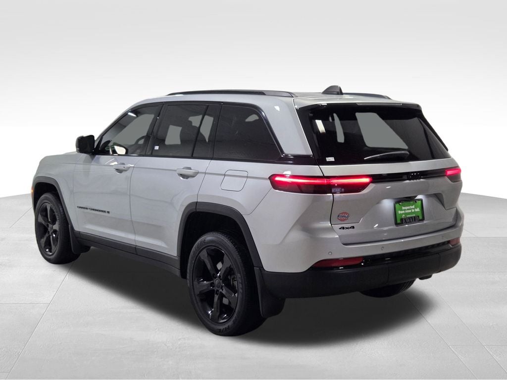 2022 Jeep Grand Cherokee Altitude