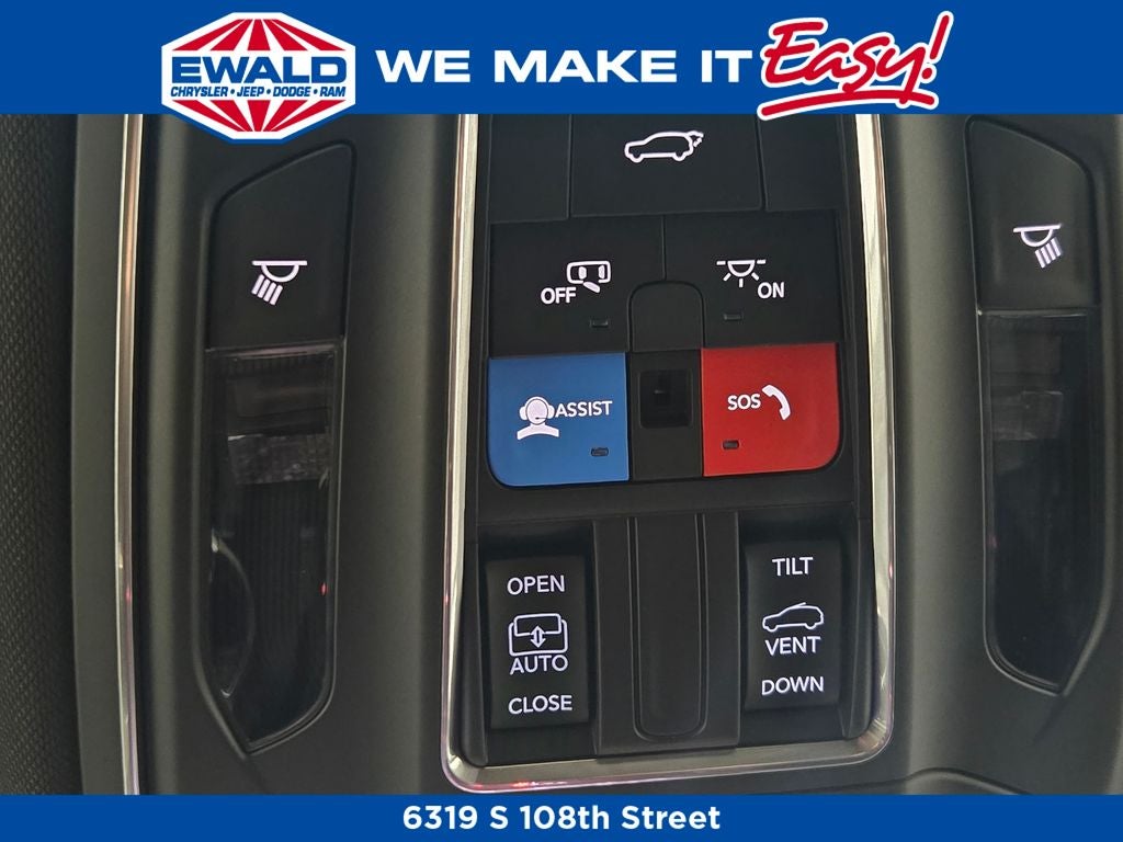 2025 Jeep Grand Cherokee Laredo