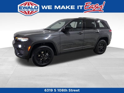 2025 Jeep Grand Cherokee Laredo