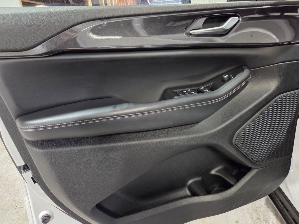 2023 Jeep Grand Cherokee Altitude X