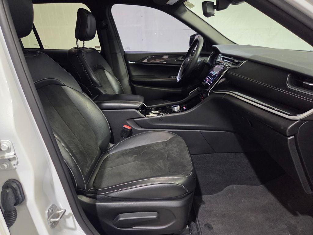 2022 Jeep Grand Cherokee Altitude