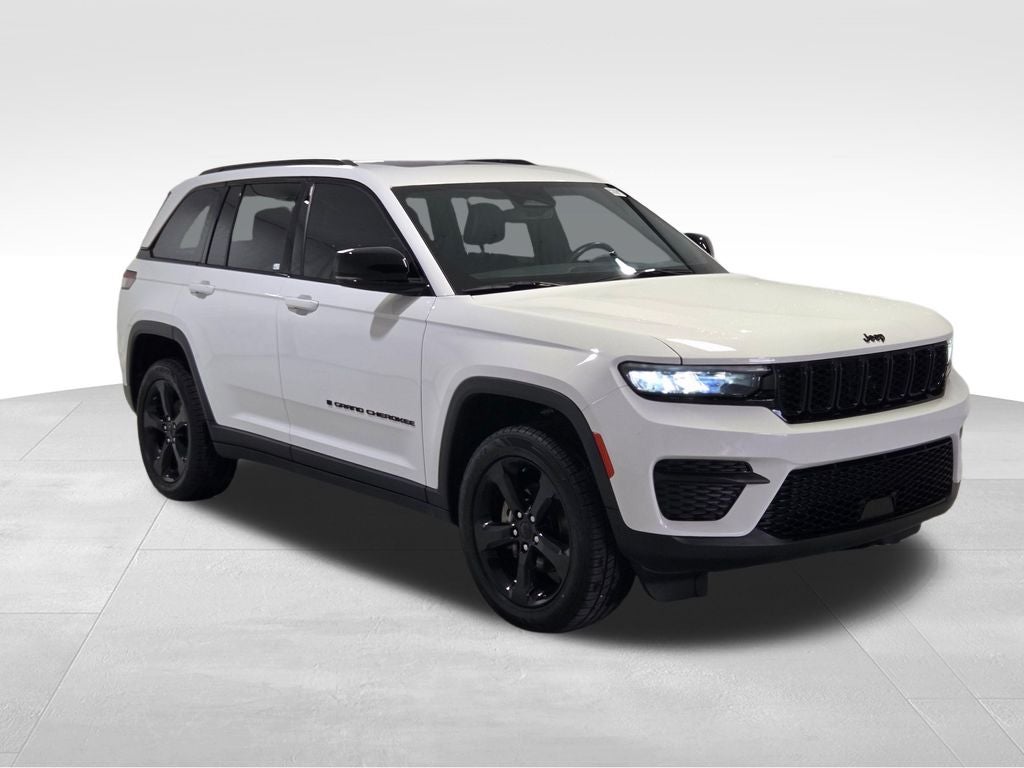 2022 Jeep Grand Cherokee Altitude