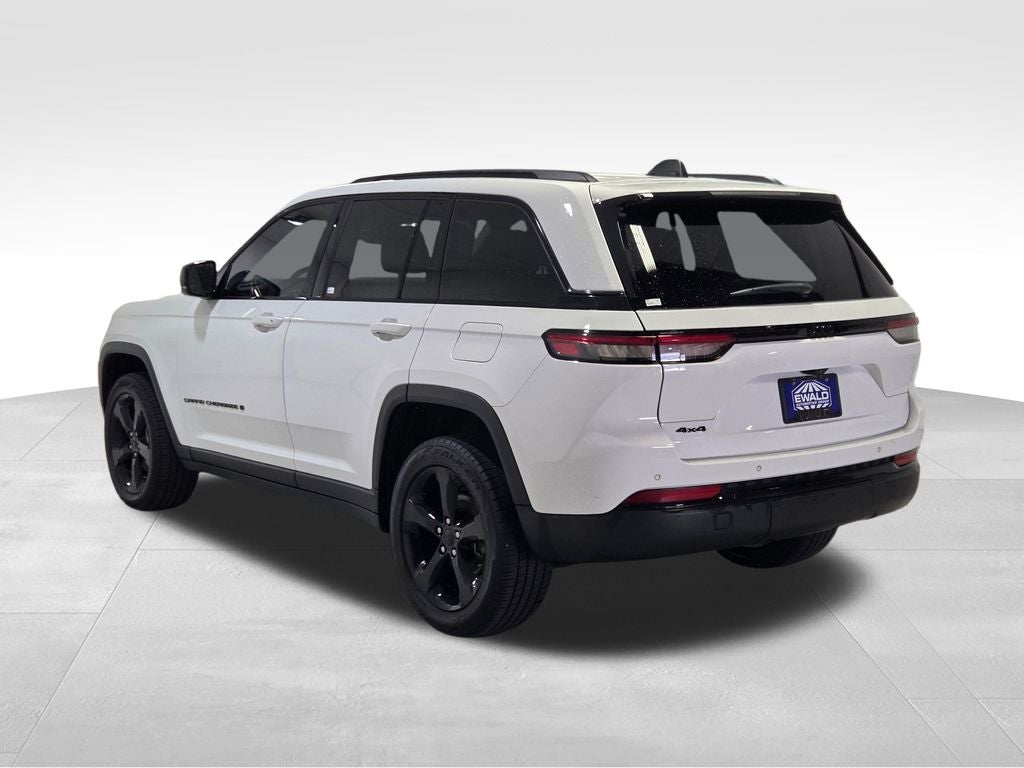 2022 Jeep Grand Cherokee Altitude