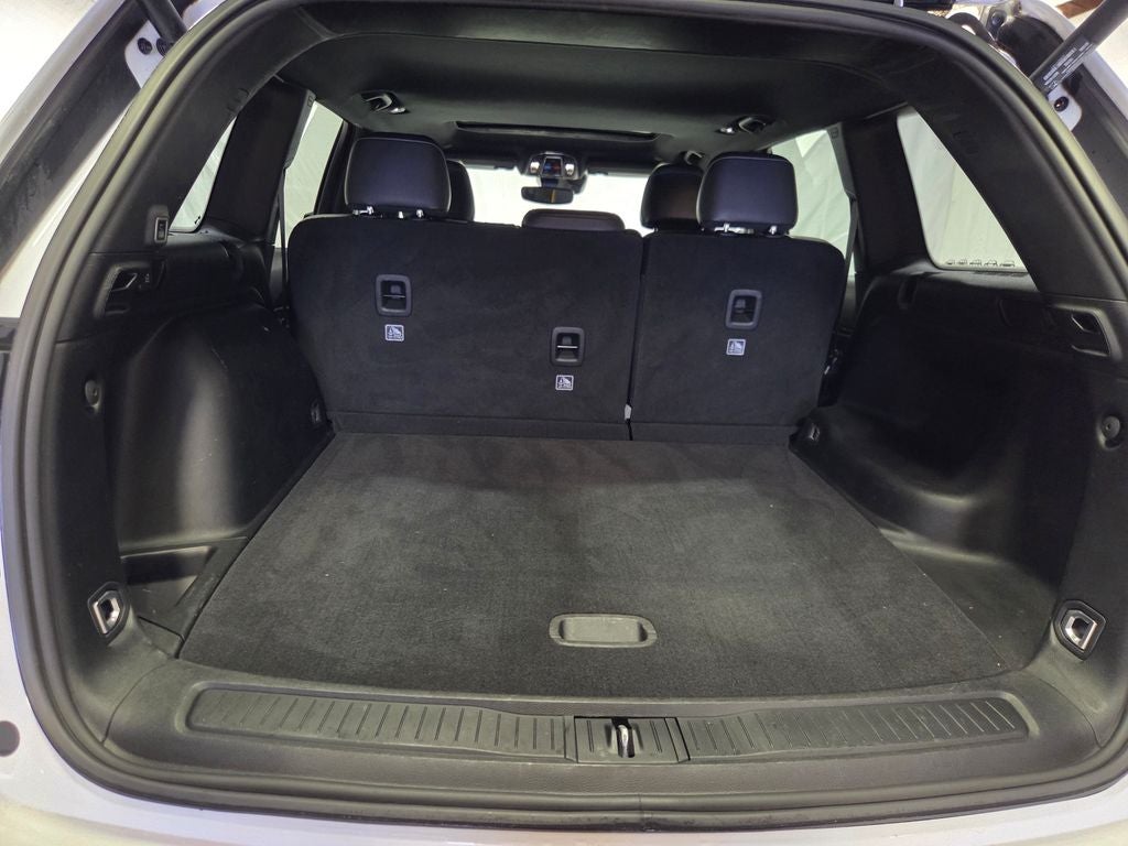 2022 Jeep Grand Cherokee Altitude