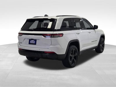 2022 Jeep Grand Cherokee Altitude
