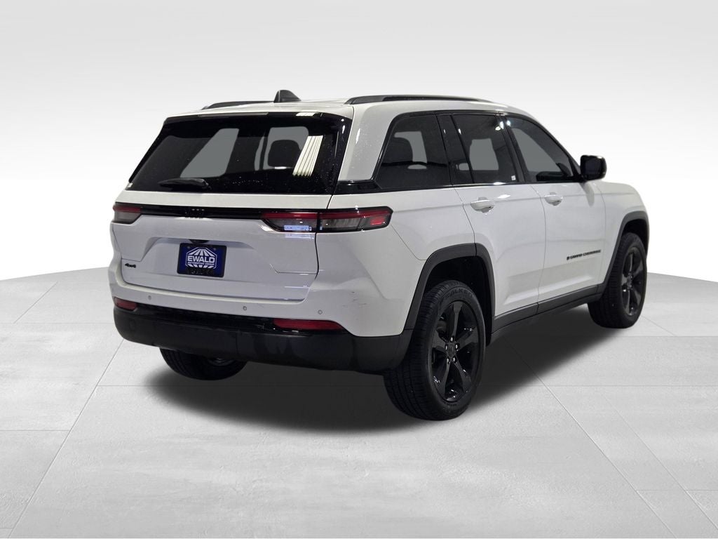 2022 Jeep Grand Cherokee Altitude