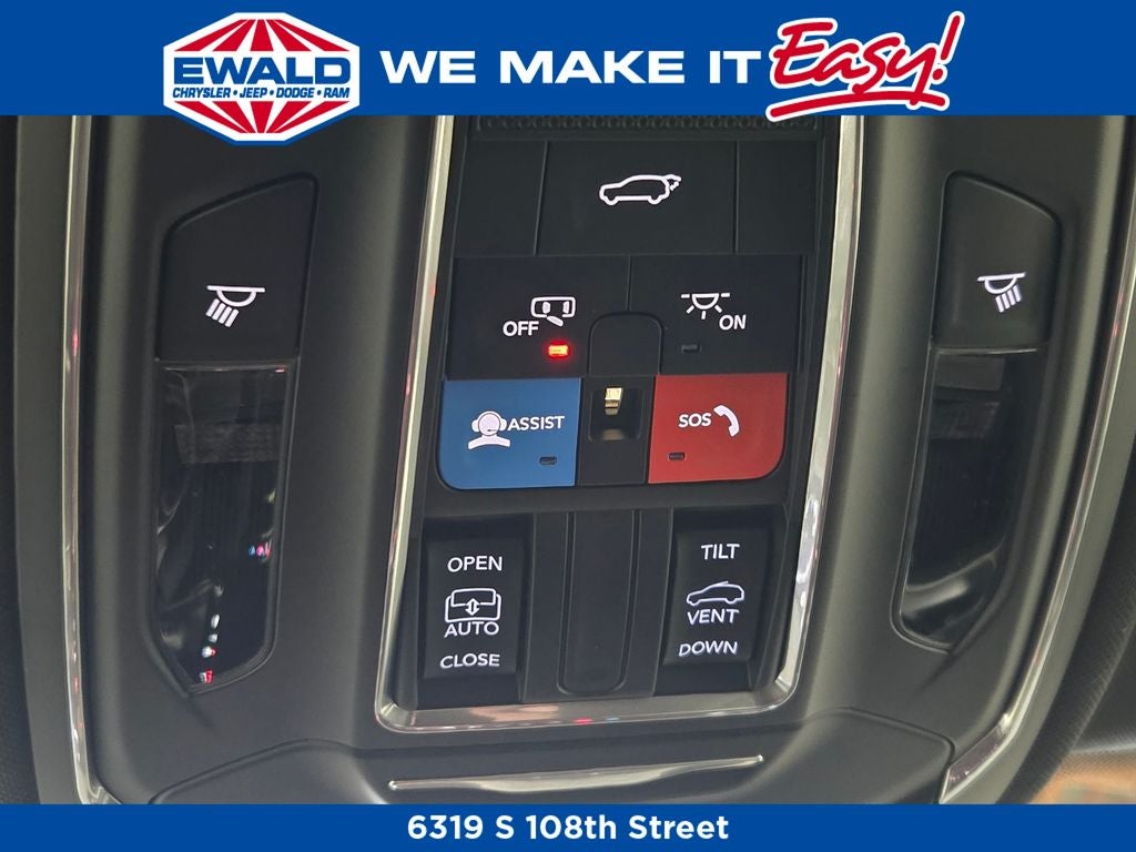 2026 Jeep Grand Cherokee Laredo