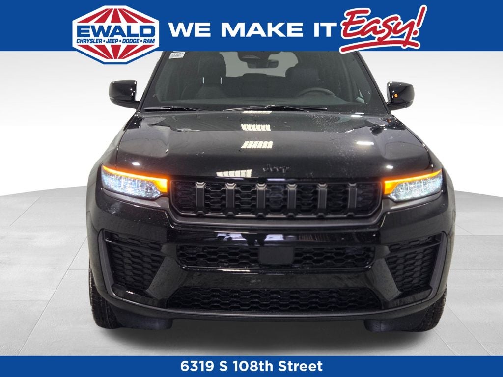 2026 Jeep Grand Cherokee Laredo