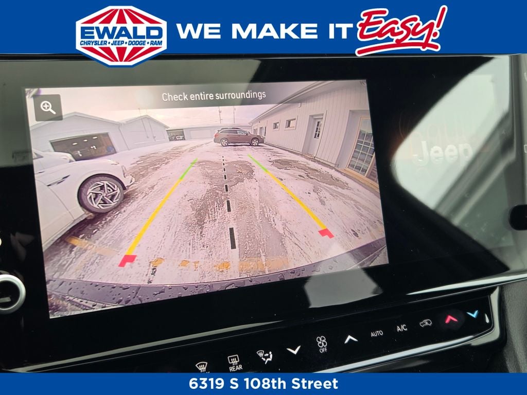 2026 Jeep Grand Cherokee Laredo