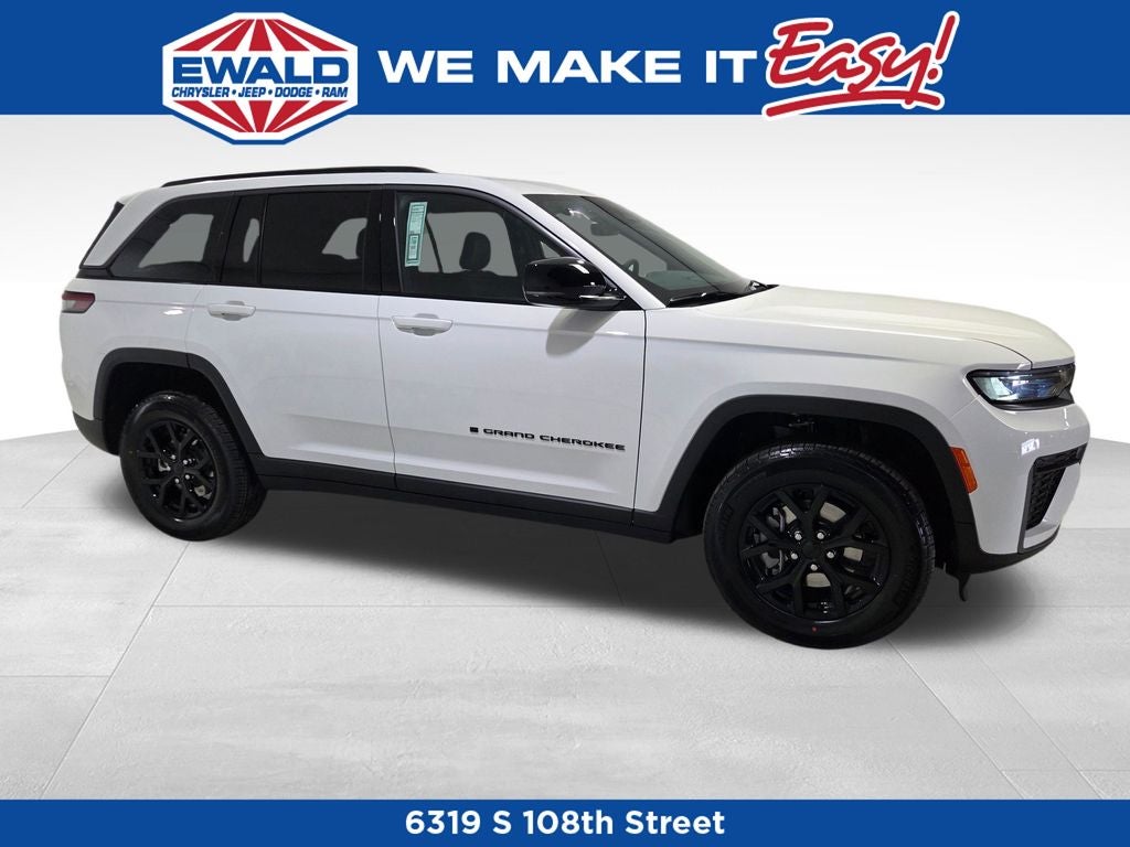 2026 Jeep Grand Cherokee Laredo Altitude