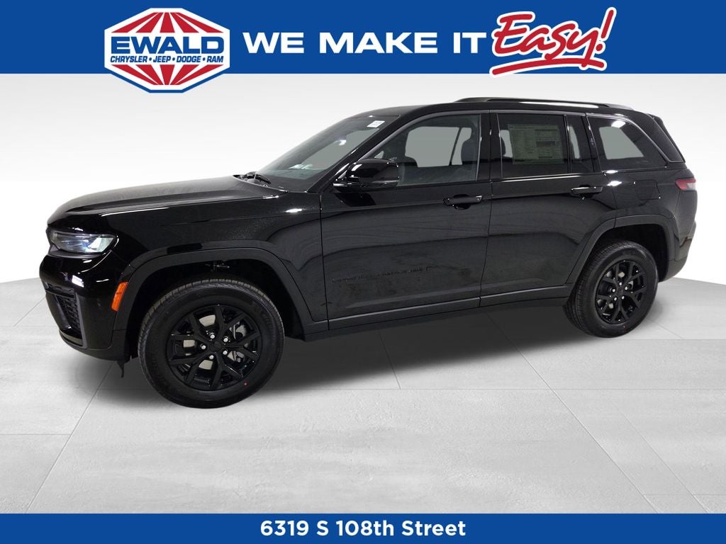 2026 Jeep Grand Cherokee Laredo Altitude