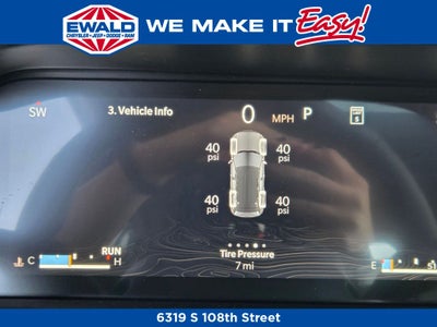 2026 Jeep Grand Cherokee Laredo Altitude