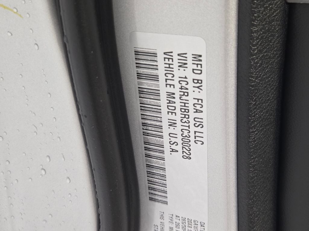2026 Jeep Grand Cherokee 85th Anniversary Edition