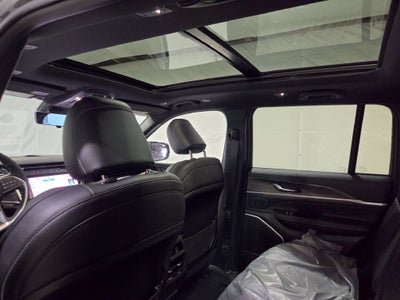 2027 Jeep Grand Cherokee Limited Reserve