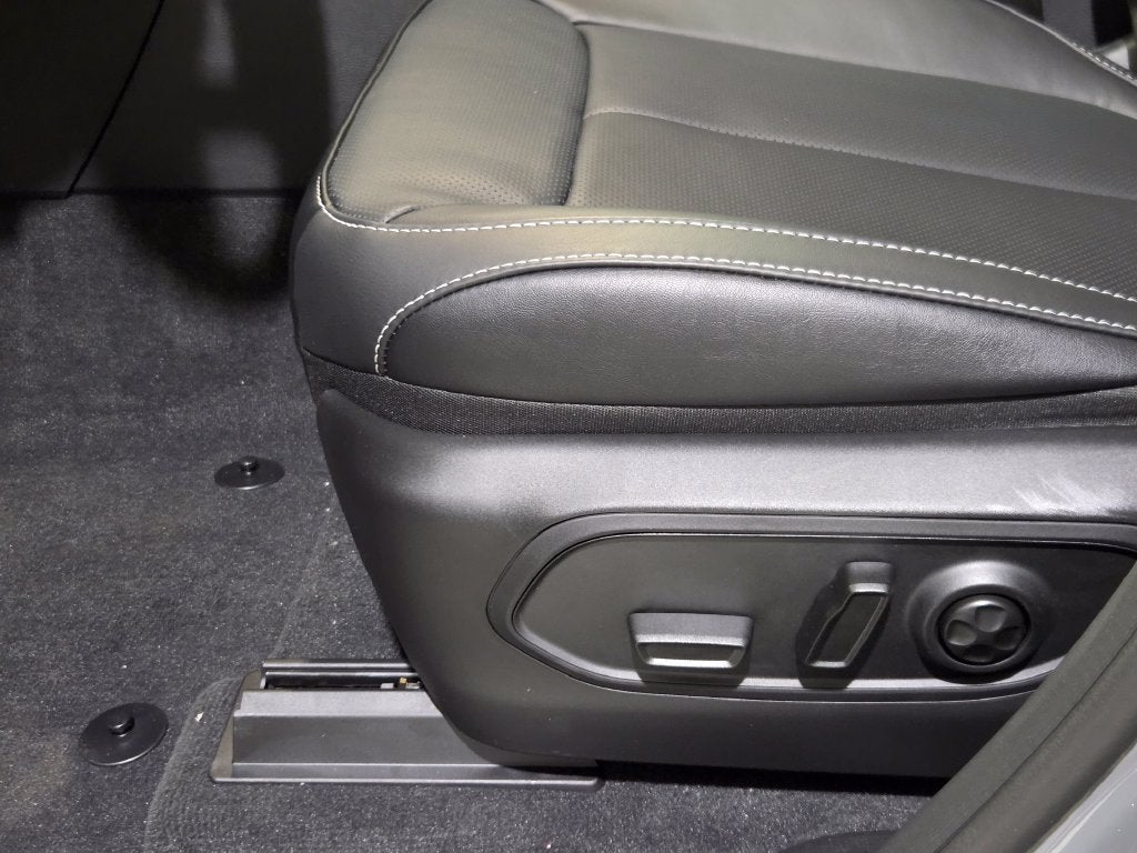 2027 Jeep Grand Cherokee Limited Reserve
