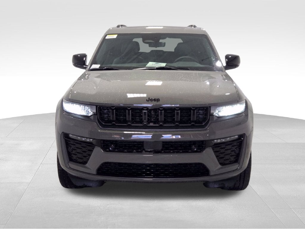 2027 Jeep Grand Cherokee Limited Reserve
