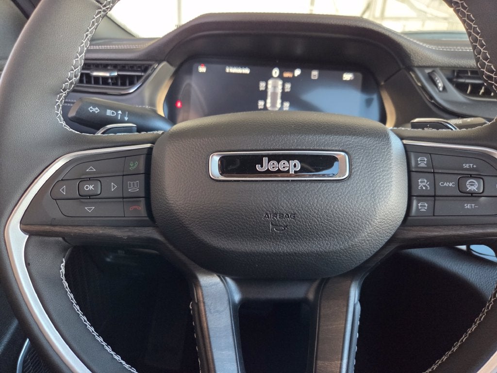 2027 Jeep Grand Cherokee Limited Reserve