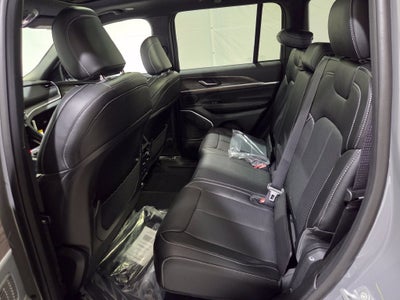 2027 Jeep Grand Cherokee Limited Reserve