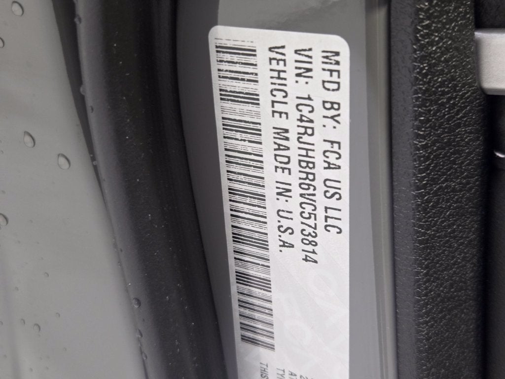 2027 Jeep Grand Cherokee Limited Reserve