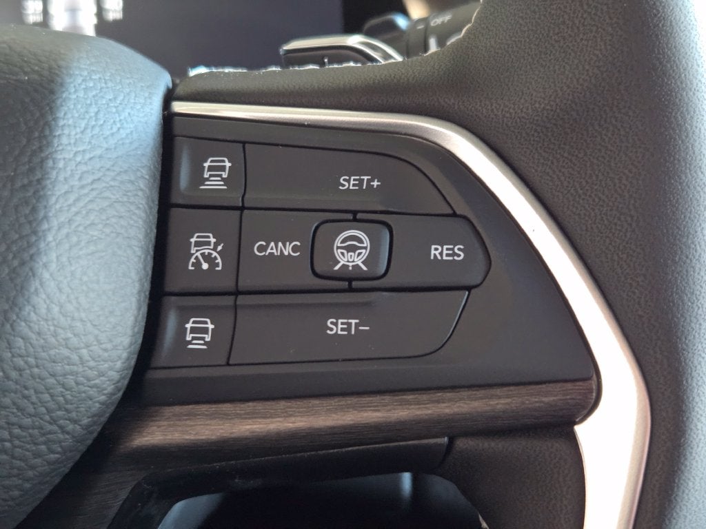 2027 Jeep Grand Cherokee Limited Reserve