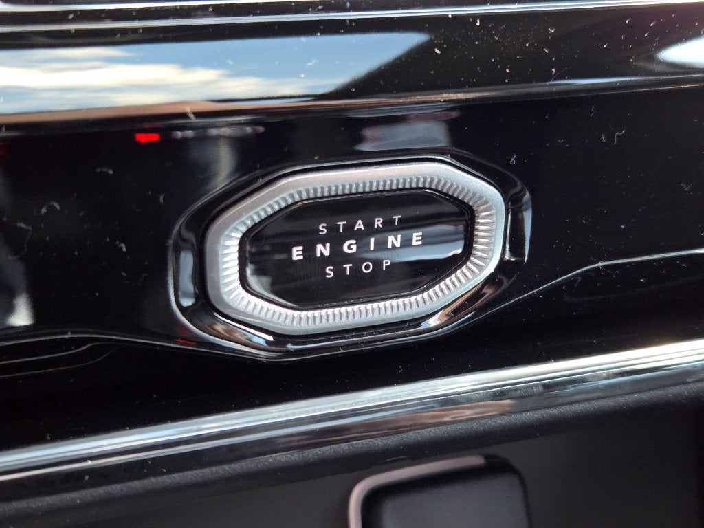 2027 Jeep Grand Cherokee Summit