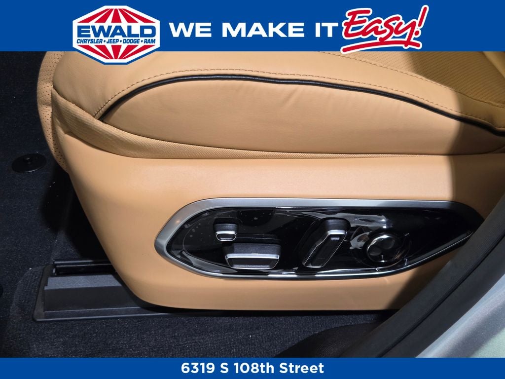 2026 Jeep Grand Cherokee Summit