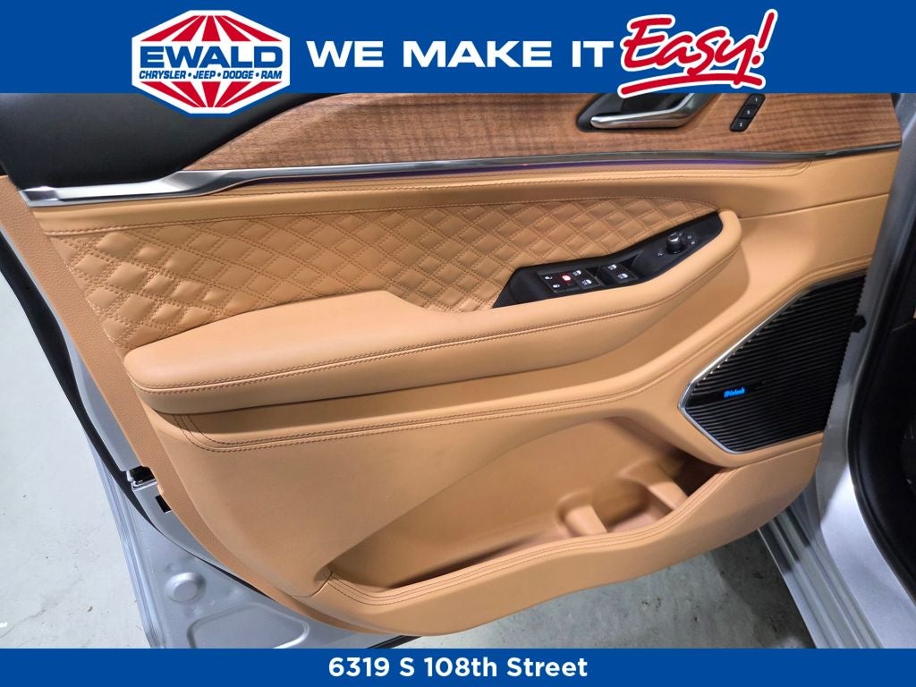 2026 Jeep Grand Cherokee Summit