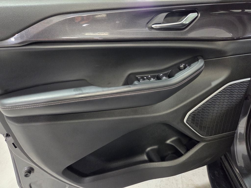 2022 Jeep Grand Cherokee L Altitude