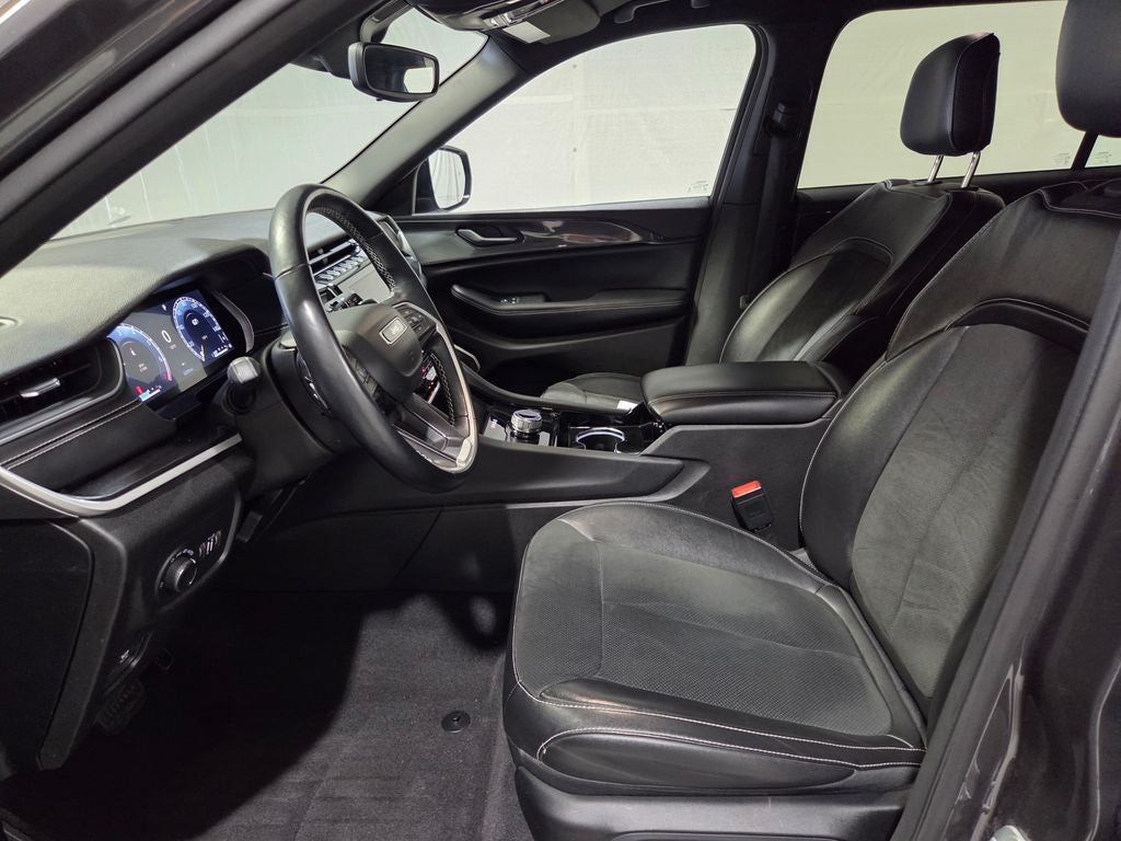 2022 Jeep Grand Cherokee L Altitude