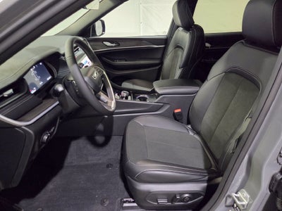 2027 Jeep Grand Cherokee L Laredo Altitude
