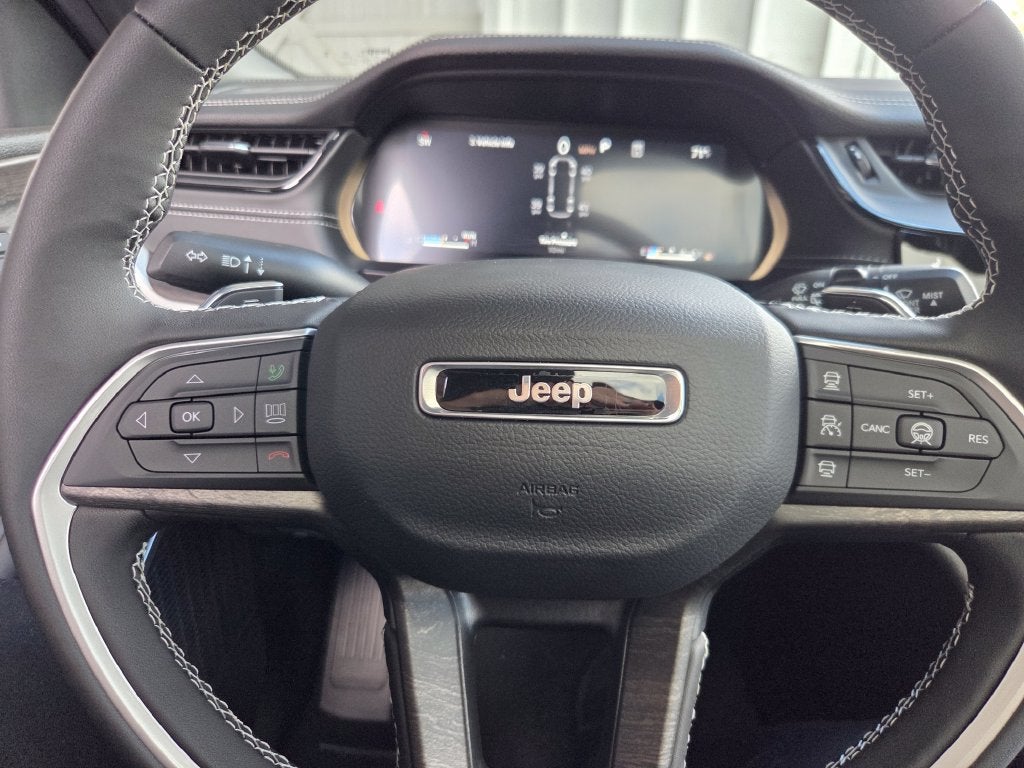 2027 Jeep Grand Cherokee L Limited Reserve