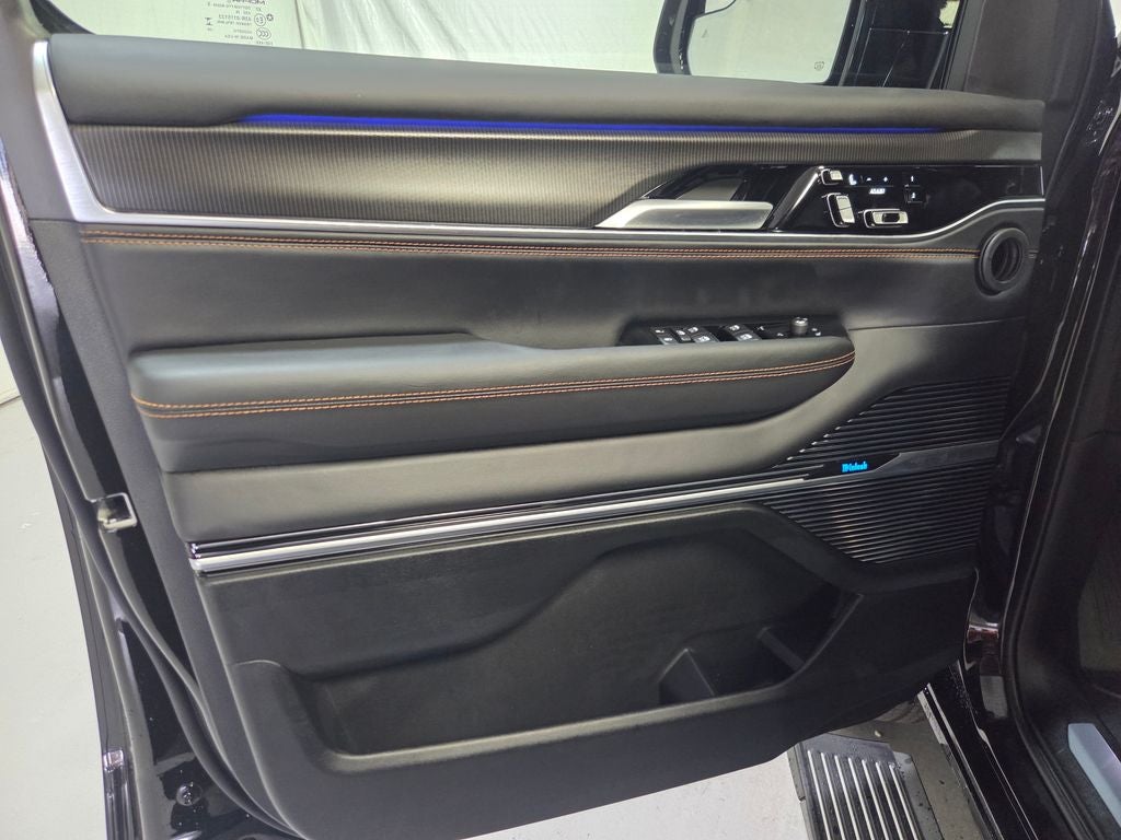 2026 Jeep Grand Wagoneer L Summit Reserve