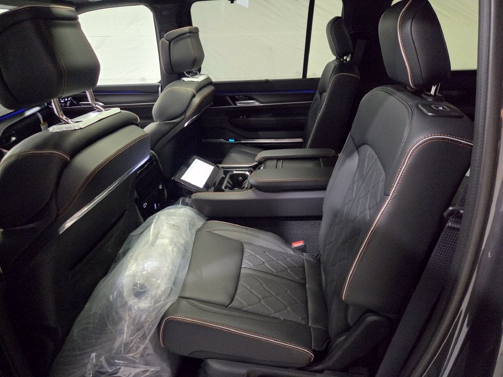 2026 Jeep Grand Wagoneer L Summit Reserve