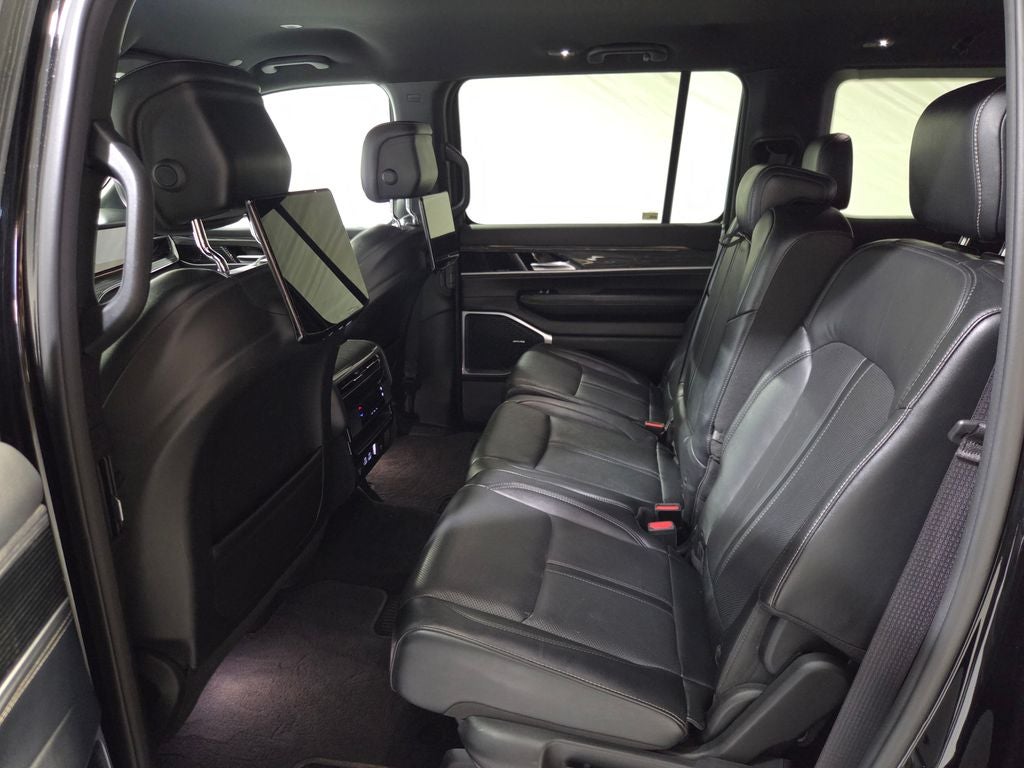 2022 Jeep Wagoneer Series II