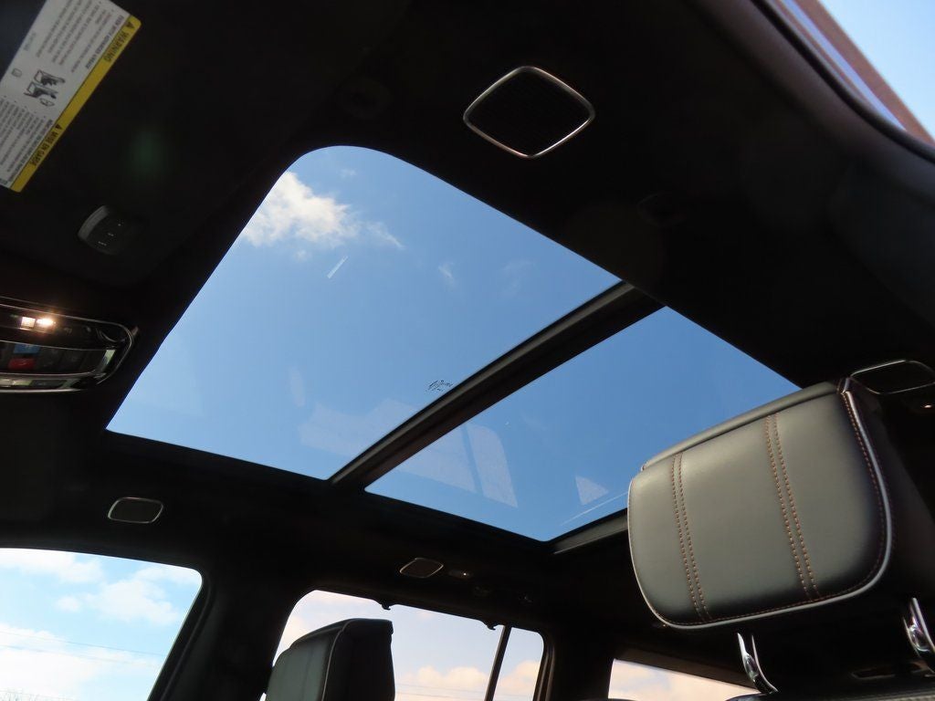 2023 Jeep Grand Wagoneer Series III