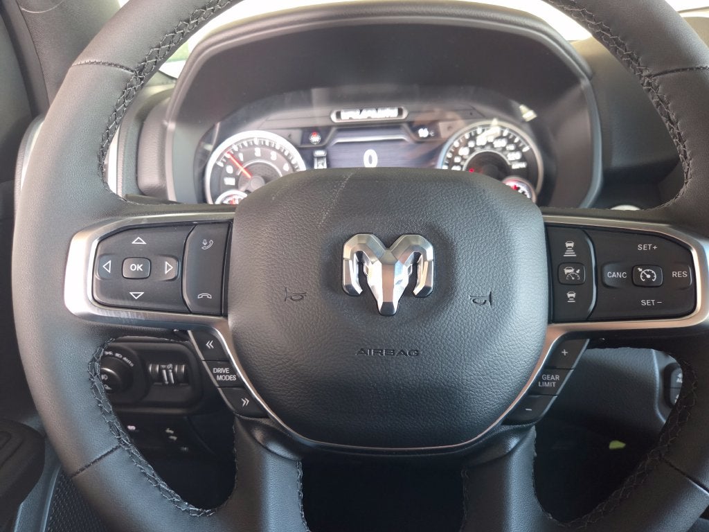 2027 RAM 1500 Big Horn/Lone Star