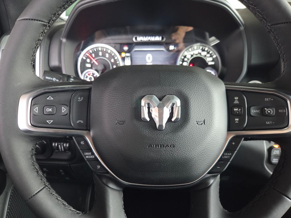 2027 RAM 1500 Big Horn/Lone Star