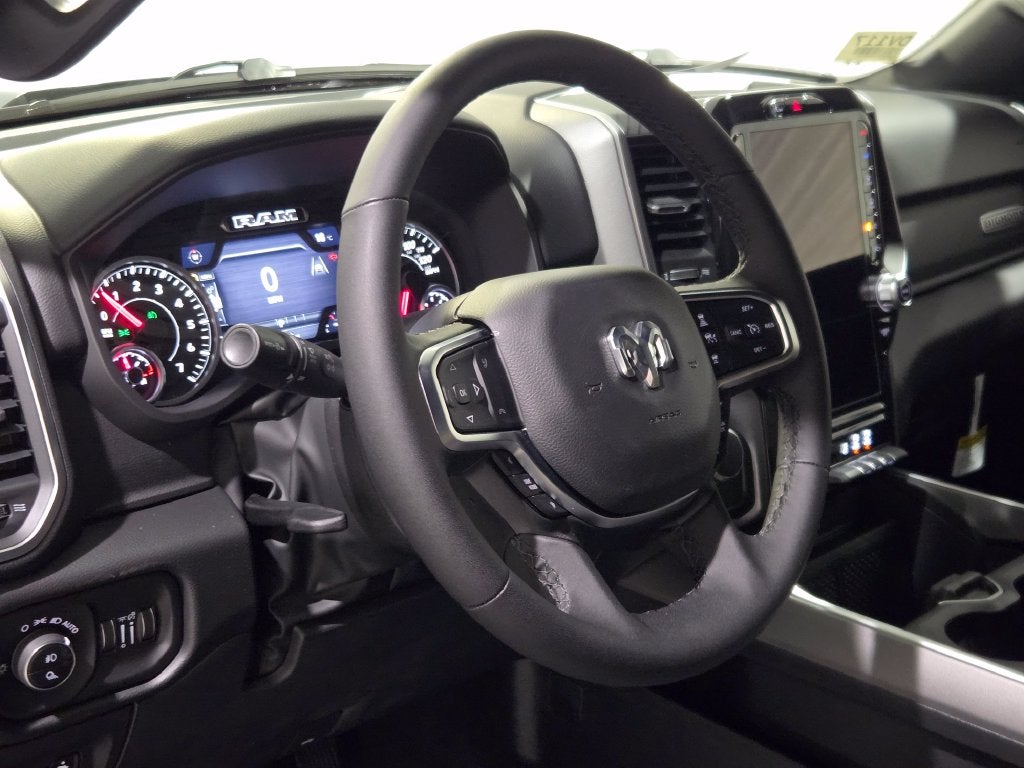 2027 RAM 1500 Big Horn/Lone Star
